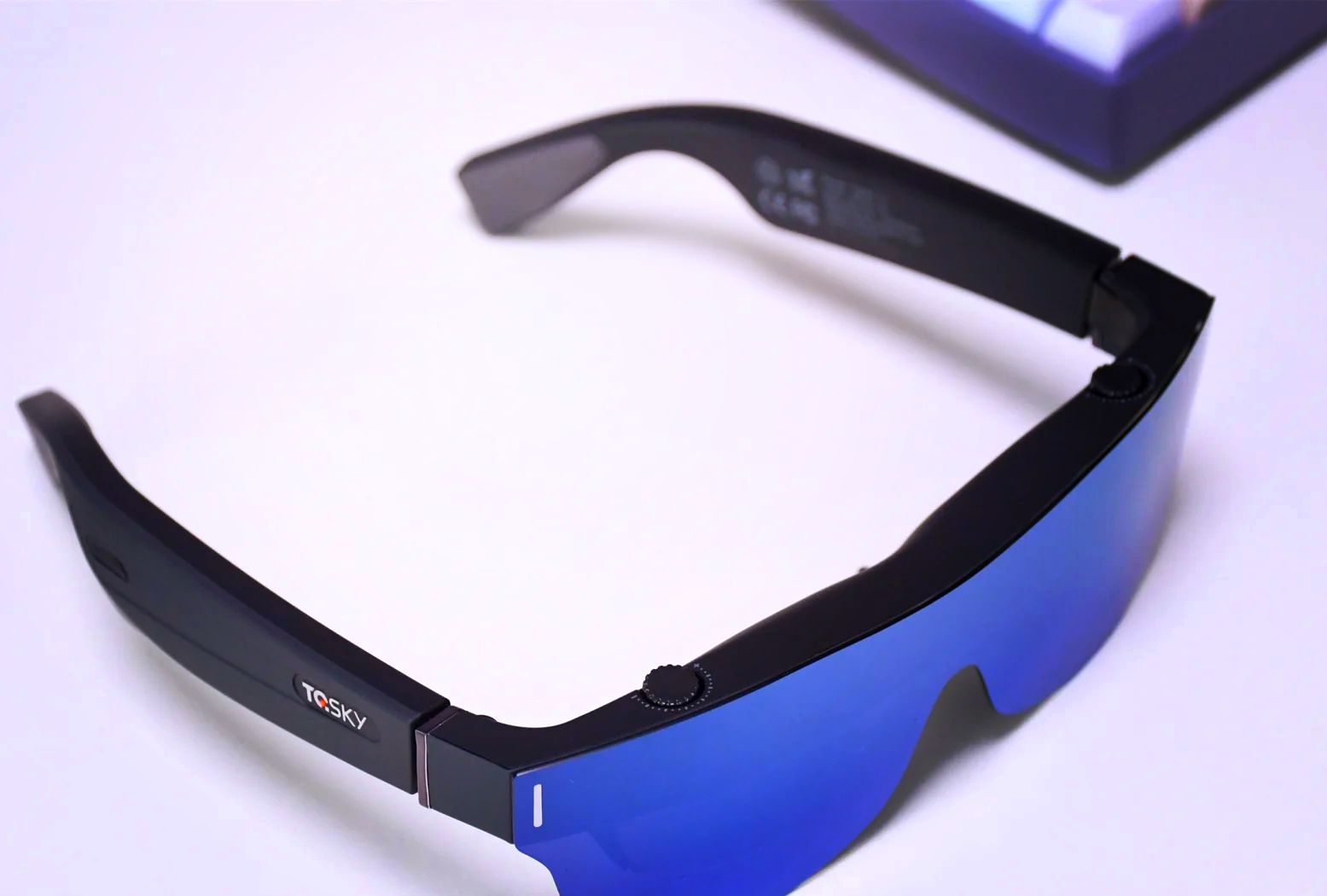 等效150寸的智能眼镜 开启私人巨幕影院与移动办公新纪元